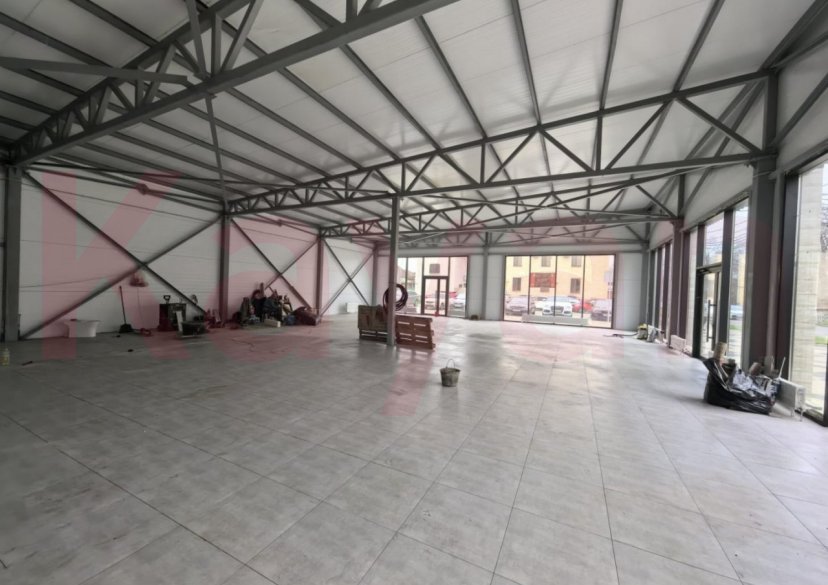 Аренда коммерции, 300 кв.м (Торговое) фото 1 Аренда коммерции, 300 кв.м (Торговое) фото 1