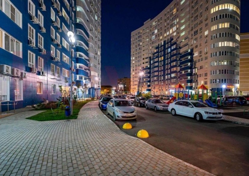 Продажа 2-комн. квартиры, 72.49 кв.м фото 2